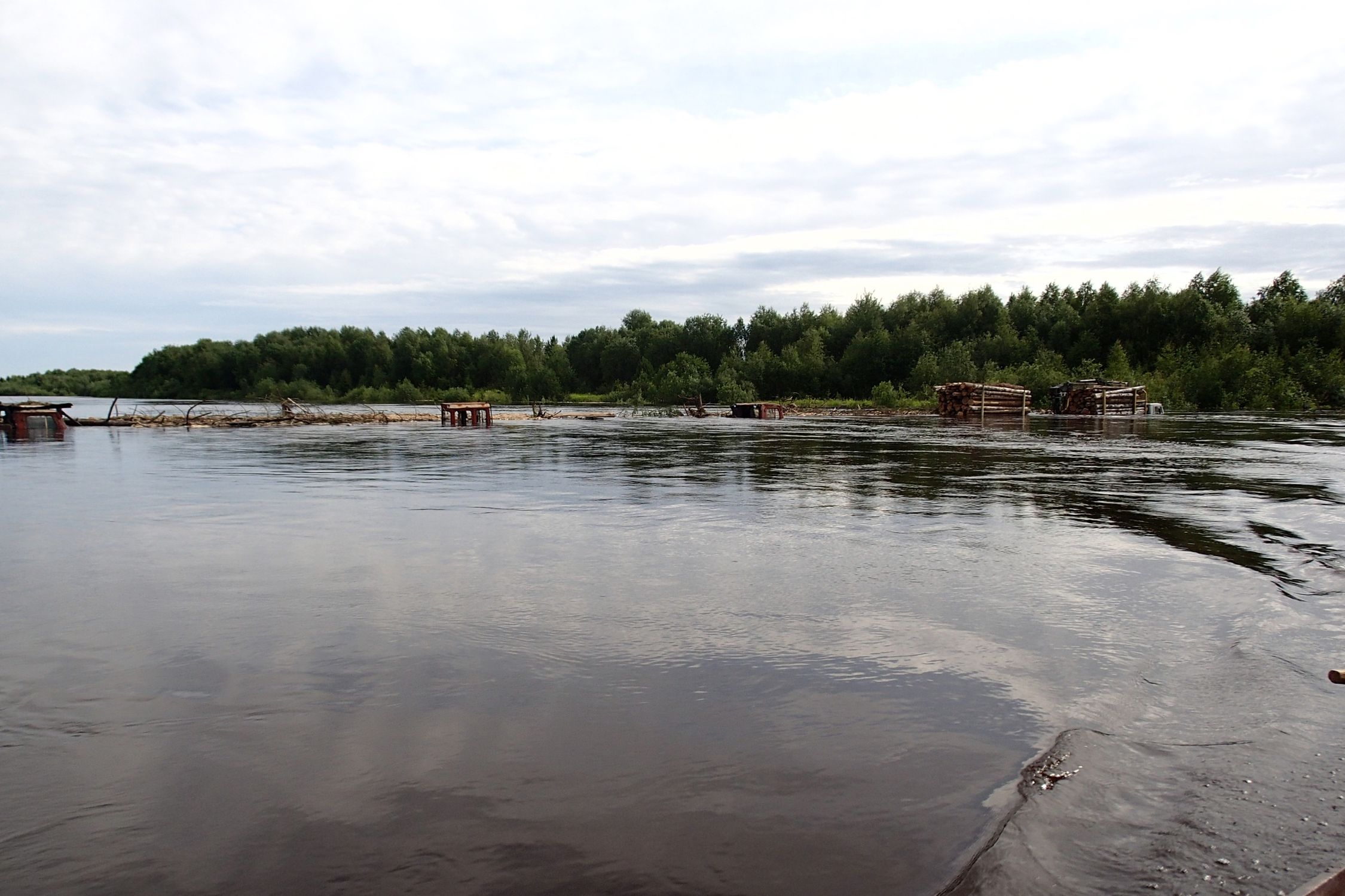 Рп5 нившера. Нившера река Коми. Нившера Корткеросский район. Нившера (река). Мост через реку Нившера в Пасвомыне Корткеросского района.